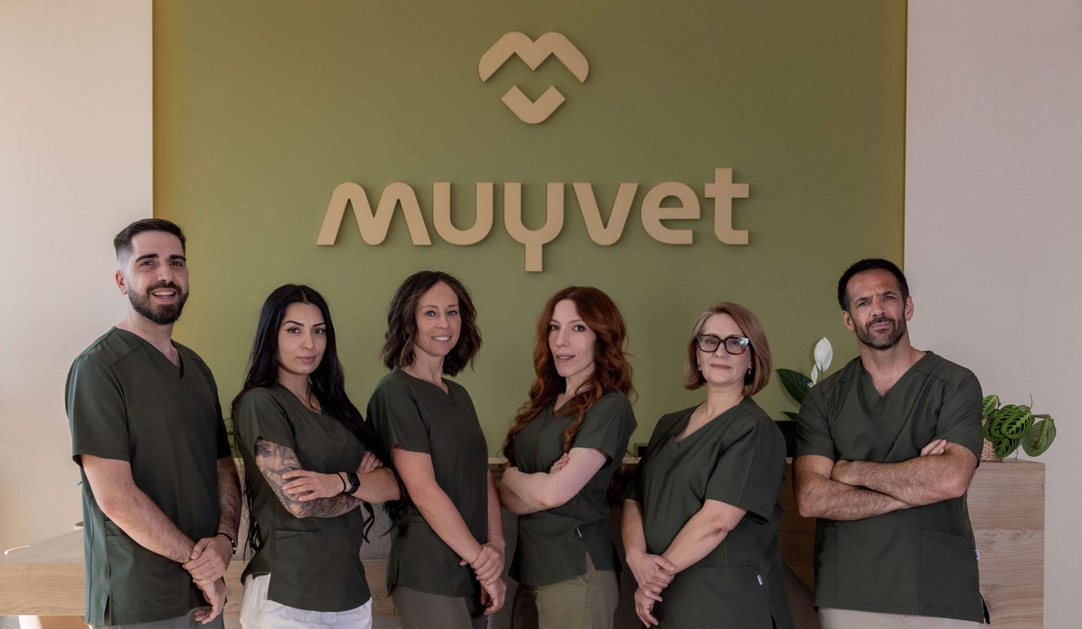 Equipo veterinario de MuyVet en la clínica de Illescas